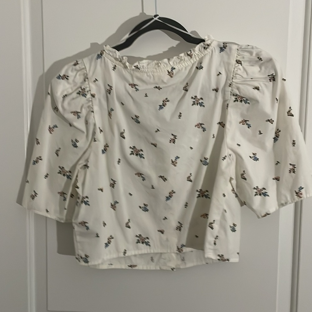Levi’s Peasant Top - Picture 4 of 4